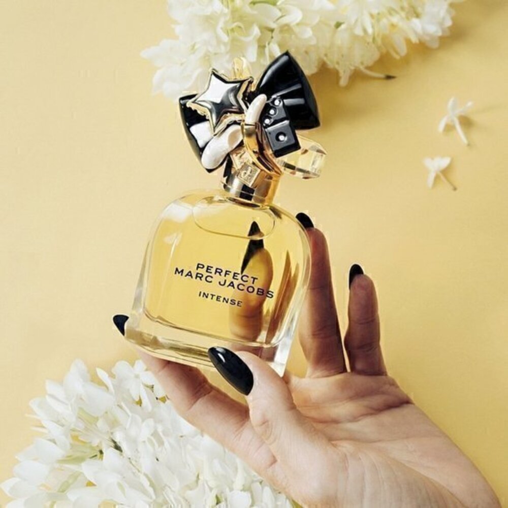 3.3 Oz MARC JACOBS PERFECT INTENSE EAU DE PARFUM